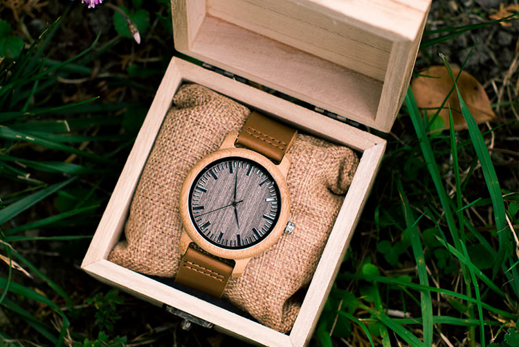 montre en bois