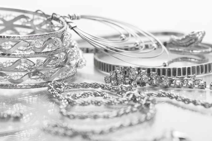 des bijoux en argent qui ne noircissent pas la peau