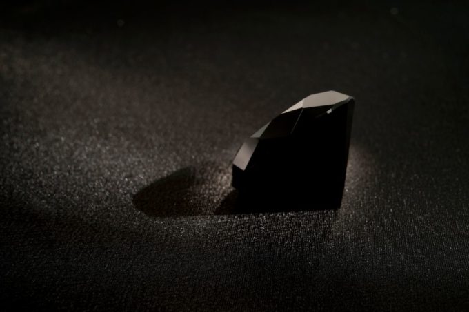 comment reconnaître un vrai diamant noir